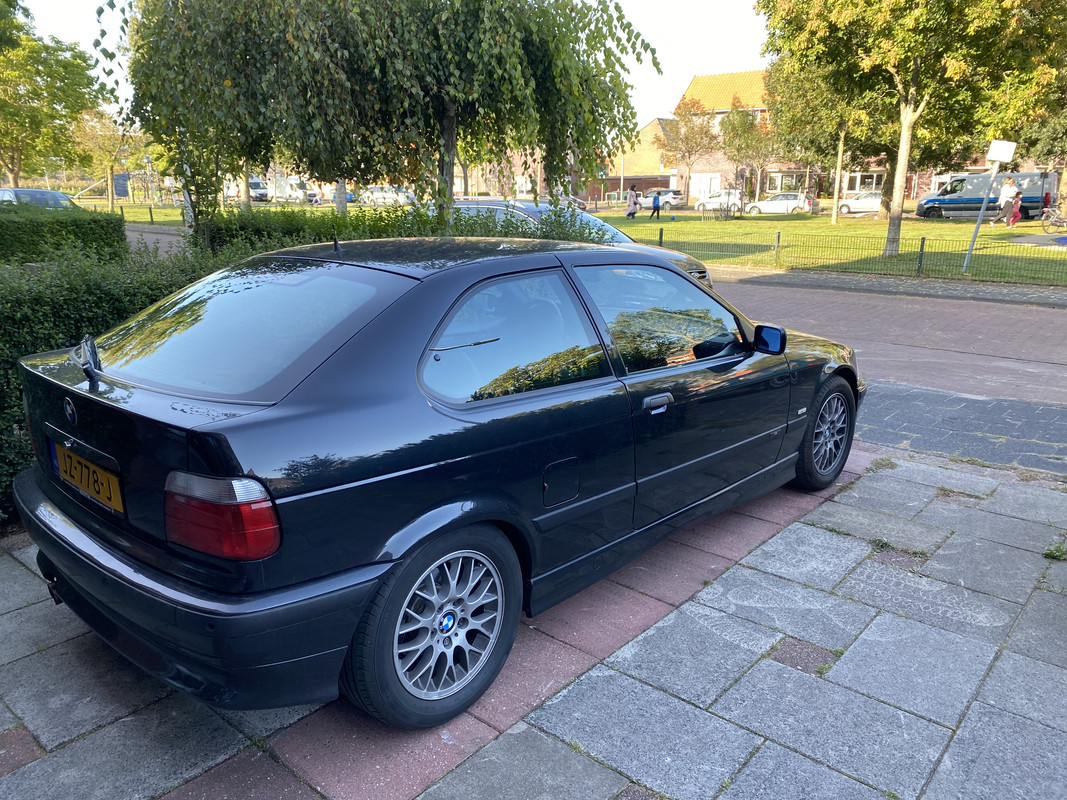 5B84A03F-E59F-4716-867B-237B1AD524EF