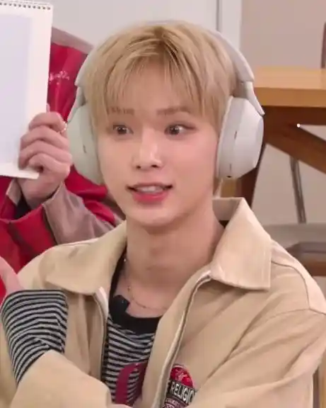 346c5864ede7c4126ef35f05914bffb3_copy_461x576