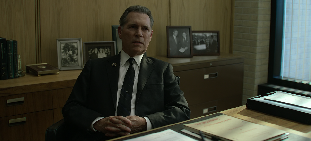 Mindhunter.S01E02.Episode.2.1080p.10bit.NF.WEBRip.DD5.1.HEVC-Vyndros.mkv_snapshot_45.13_[2020.08.13_