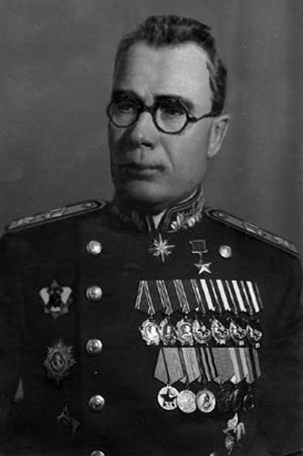 General Andréi Andréyevich Vlásov durante su servicio en el ejército Rojo
