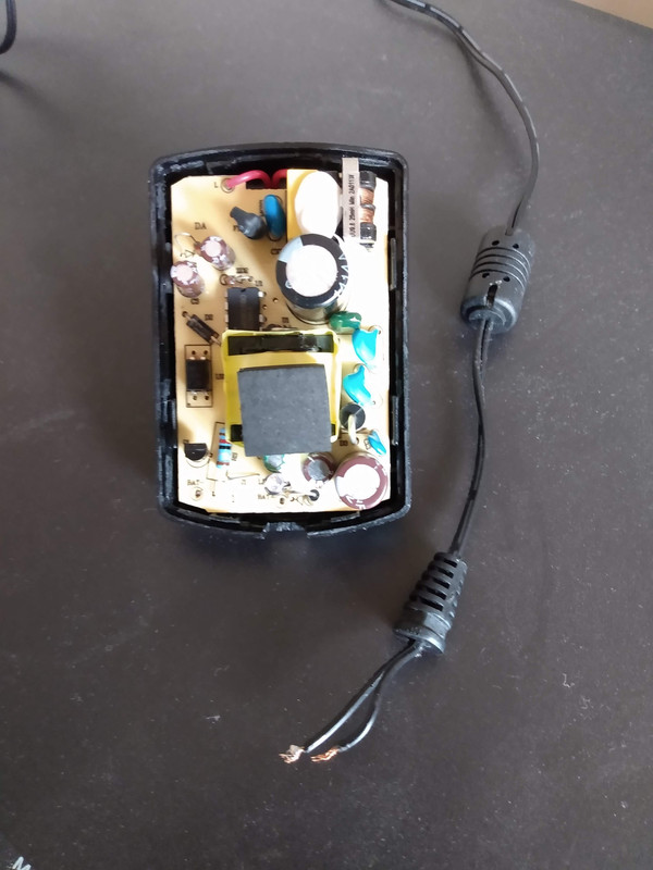 Gtech HT04 Plug  (1)