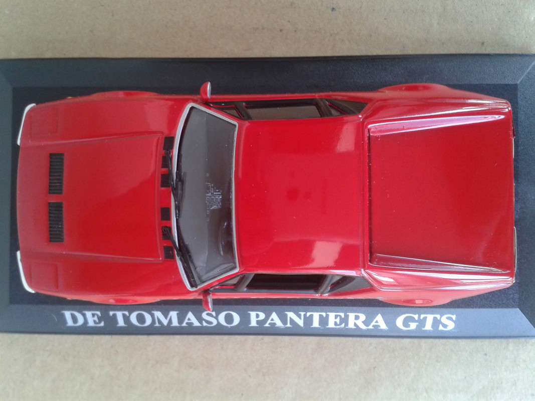 1973 De Tomaso Pantera GTS (Ixo - nº 28 Dream Cars) (12)