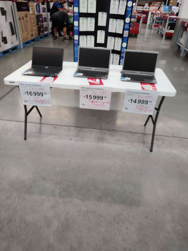 Sam's club el molinito: Laptops Ghia al 50% 