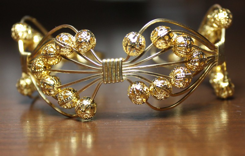 goldbracelet.jpg