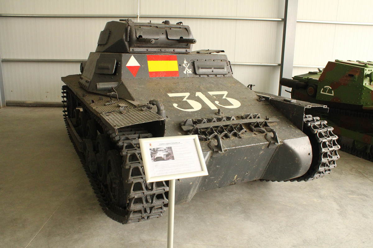 Museo_de_Unidades_Acorazadas_de_El_Goloso_(8615957481)