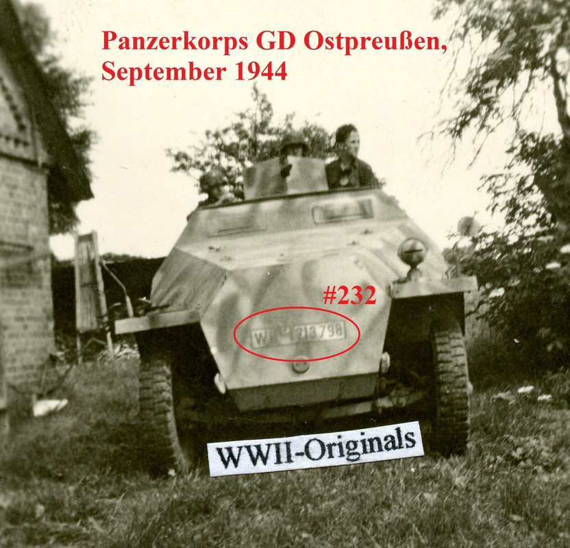 Foto Panzer Korps GD Halbkette Sd.Kfz. 251 Ostpreußen Sept. 44 Fhr.-Begl.-Btl (3)