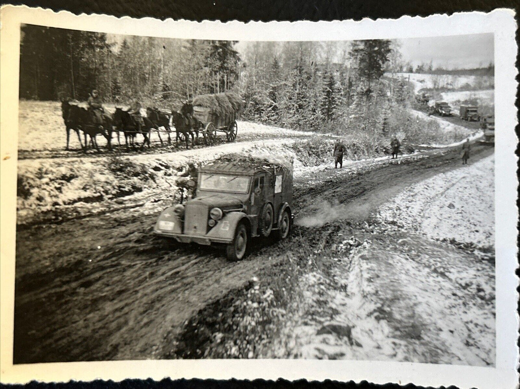 Foto Wk2 Wehrmacht Soldaten Fahrzeuge Lkw Kübel PKW (1)