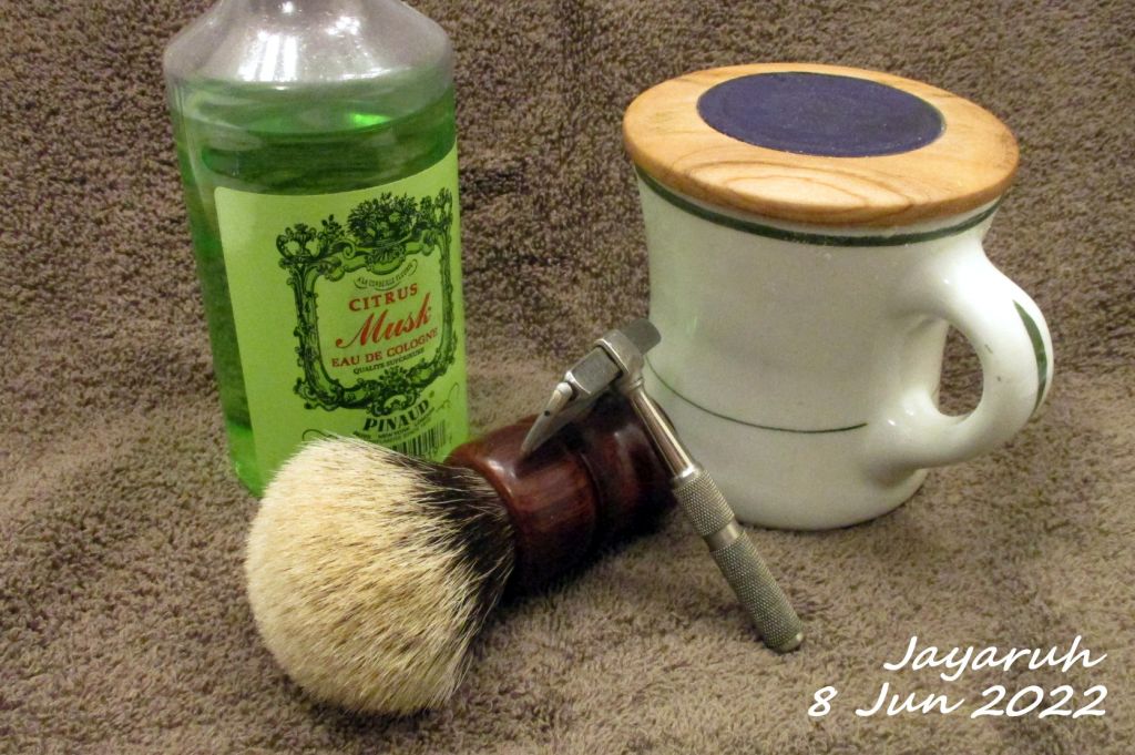 [Image: sos220608.jpg]