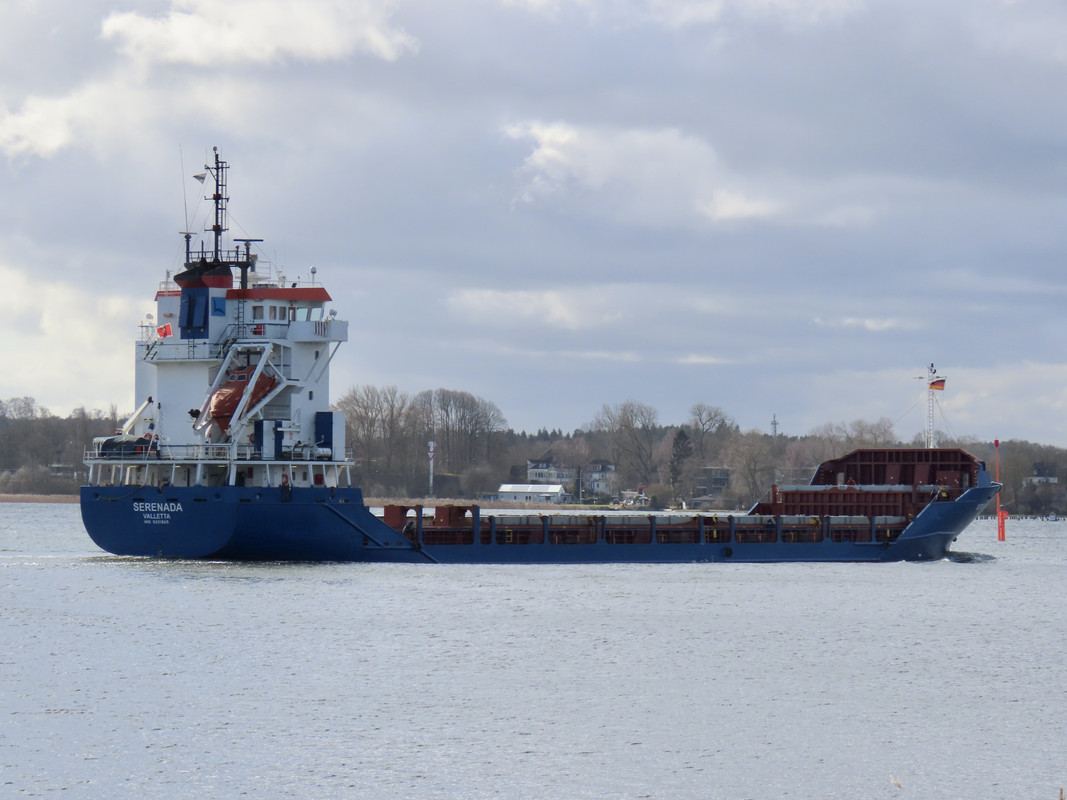 58EC3B08-B6CB-4BA7-9457-98B8F3465B5D