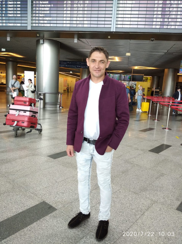 086D6E69-7F4F-439D-A9A1-0AA32B54FEB7