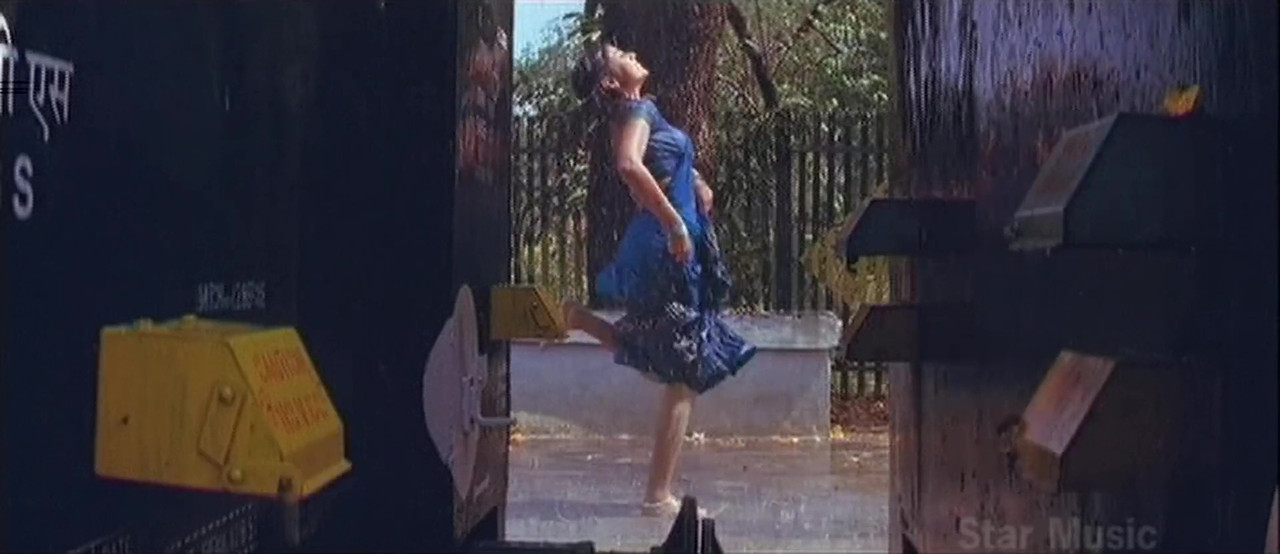 vlcsnap-2021-12-20-00h38m27s125