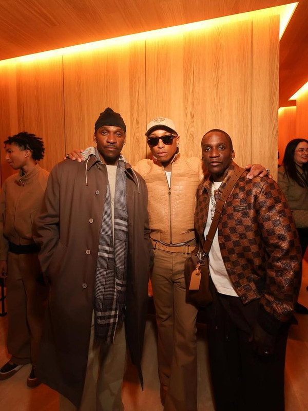LV_shot_by_me_Outta_here_louisvuitton_pharrell_(6)