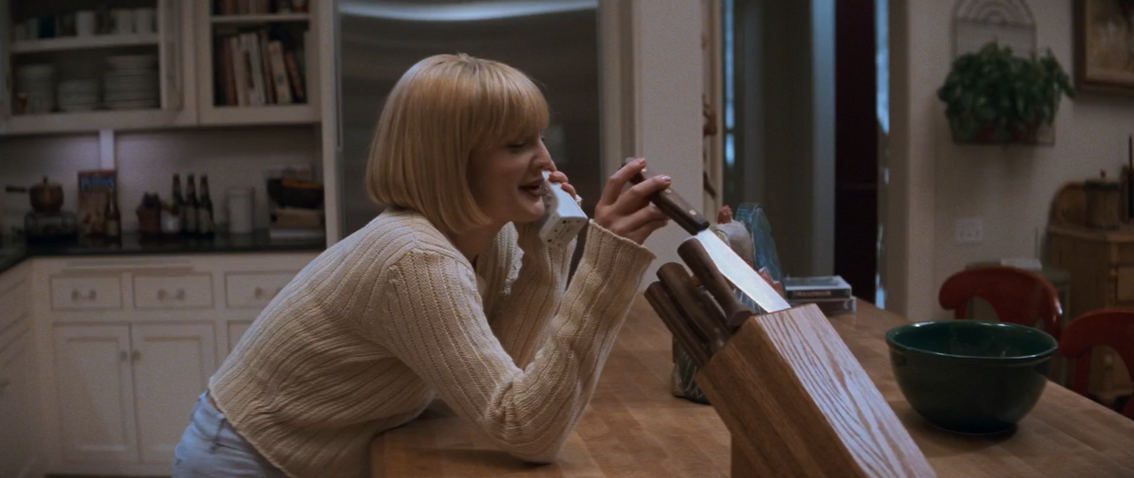 01 Scream (1080p HD).mp4_snapshot_00.01.58.197