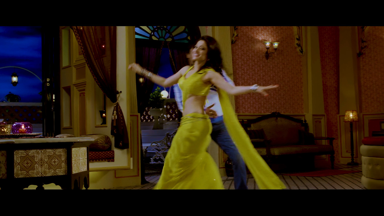 [Image: Tamanna-Hot-Song-From-Himmatwala-Taki-O-...-21-54.jpg]