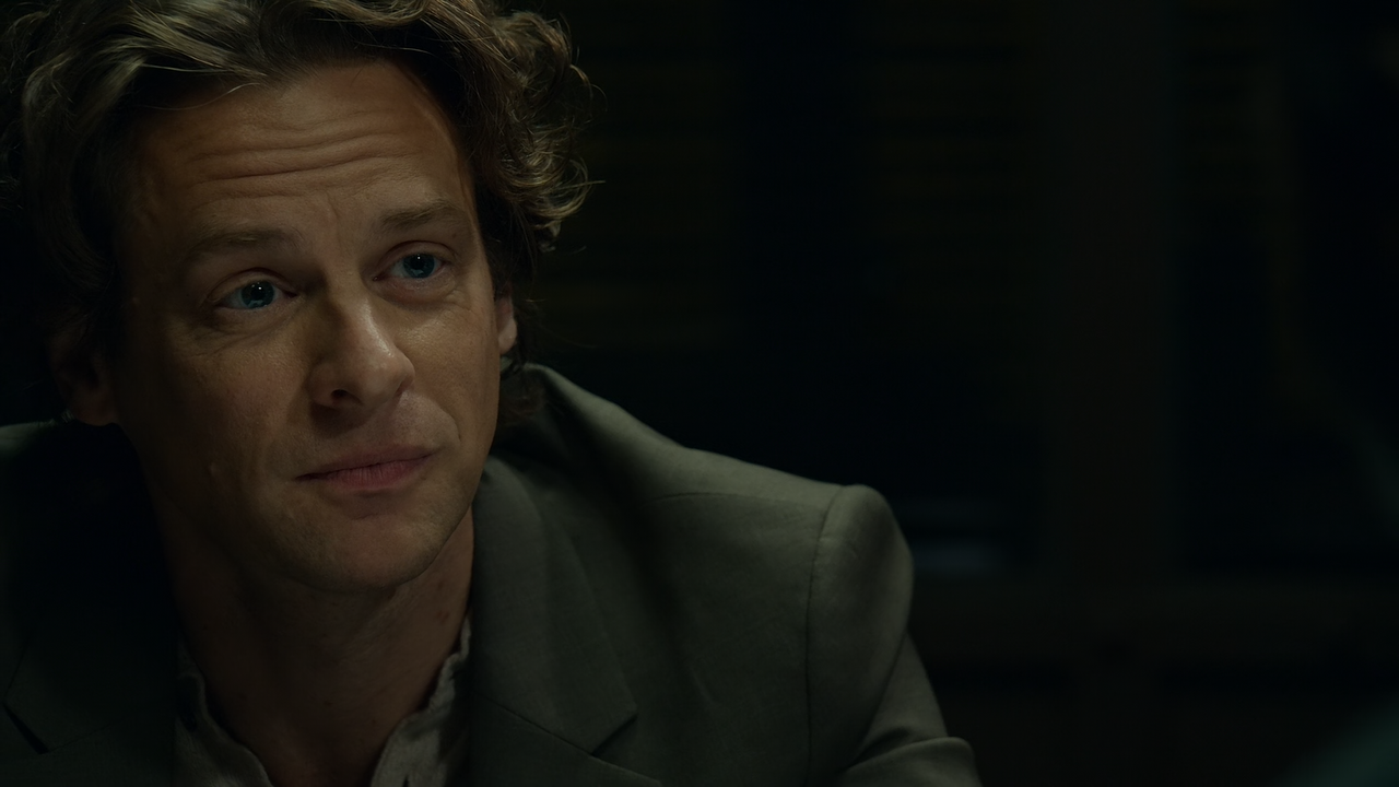 The.Blacklist.S10E03.The.Four.Guns.1080p.10bit.AMZN.WEB-DL.DDP5.1.HEVC-Vyndros.mkv_snapshot_17.51_[2