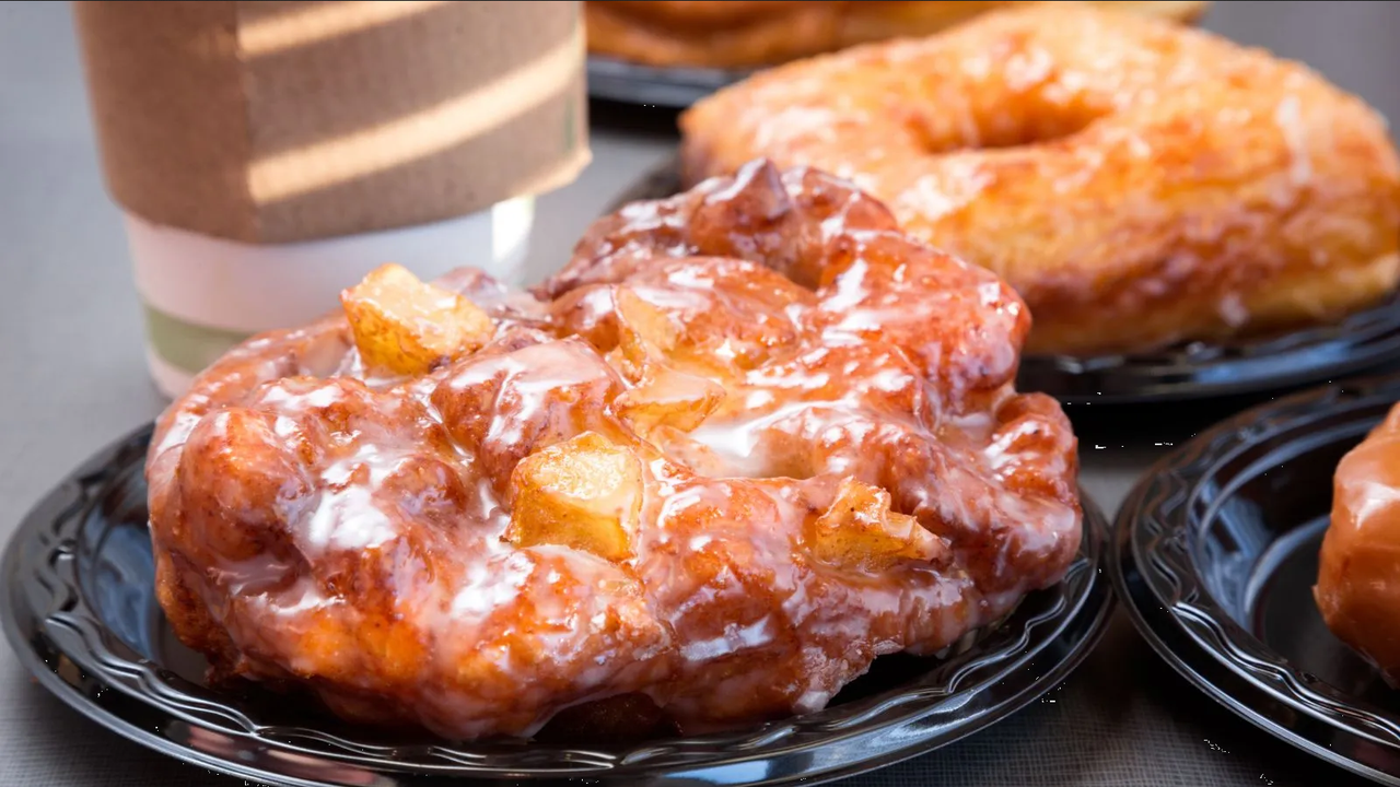 ¿Antojo de algo dulce? Prepara unos deliciosos buñuelos de manzana