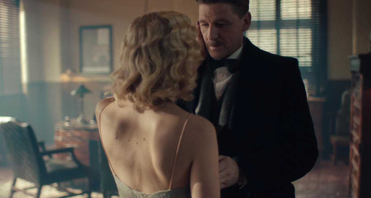 Peaky.Blinders.S04E03.Blackbird.1080i.DTS-HD.MA.5.1.AVC.REMUX-FraMeSToR[SS]20