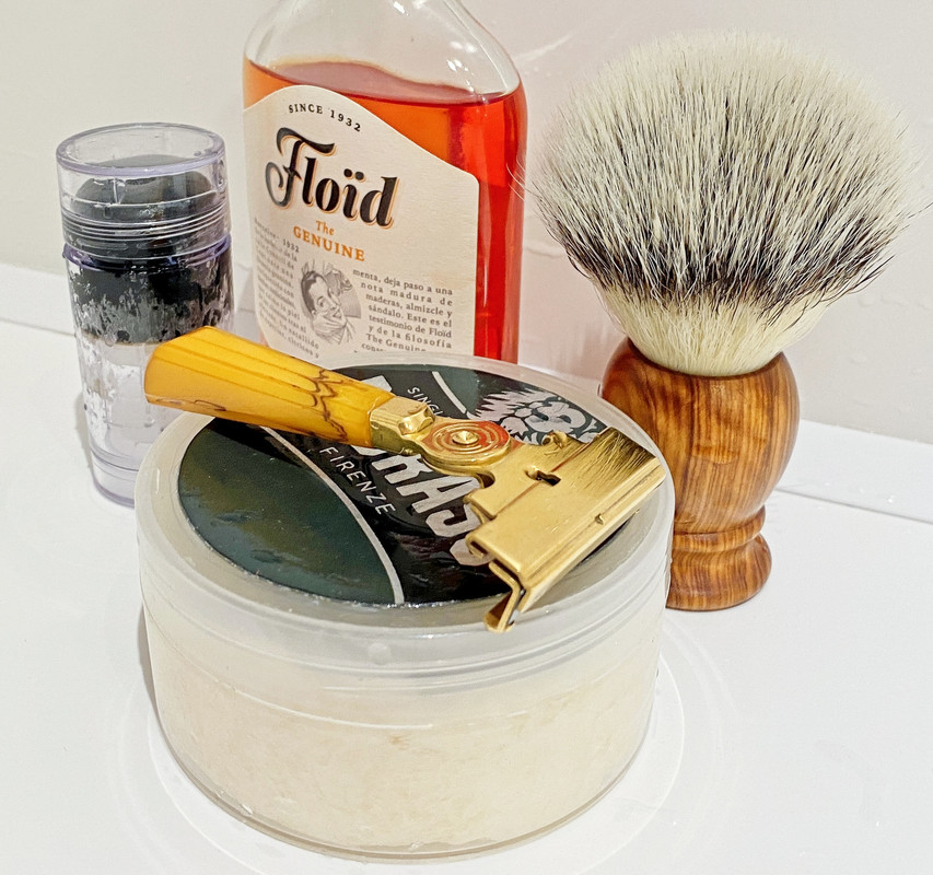 2024.10.01_My_Shaving_Schick_E_Injector_Personna_Blade_(3)_(compressed)