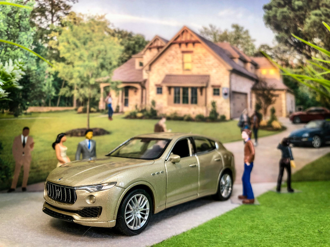 21D138E2-34BD-4715-9B28-82184D88D5D9