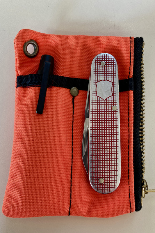 1AA2DC28-8611-410E-A201-712F85CDC7B2