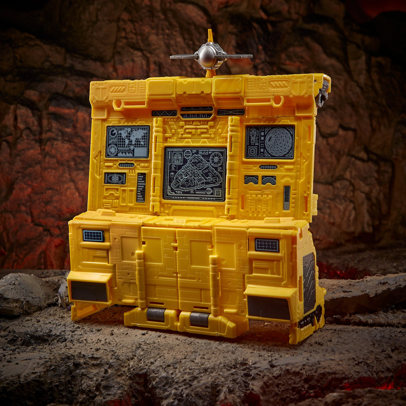 Kingdom-Titan-Ark-04