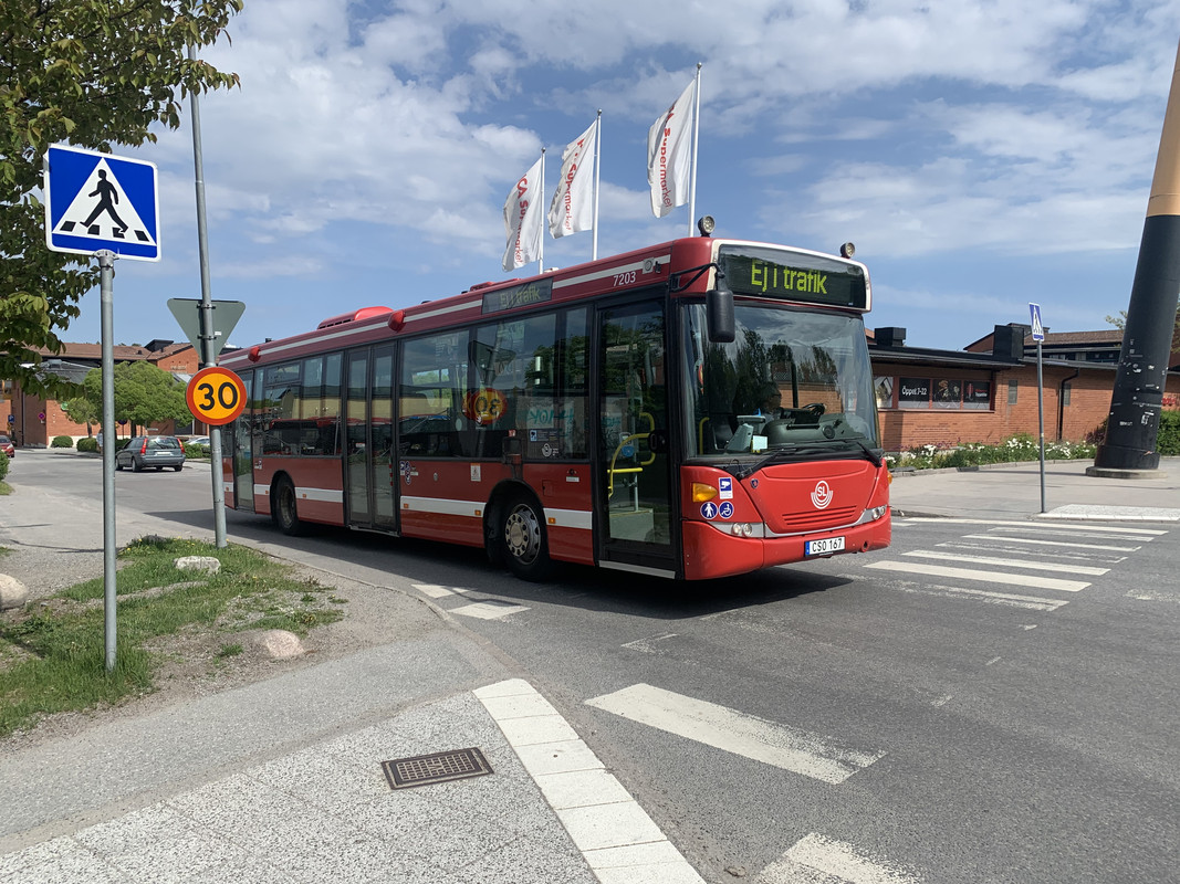 C34EB2F5-38CB-4C4B-B4C3-E51F01E11CF8