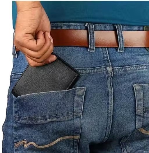 Royal king Uinicq Mens Wallet Premium Leather Black.(W101)