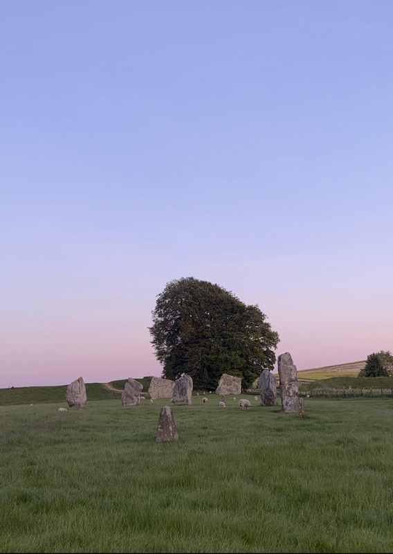 20200603 Avebury Henge, UK (Megalith site) [redd.it-gv79jg - user berkaysg]