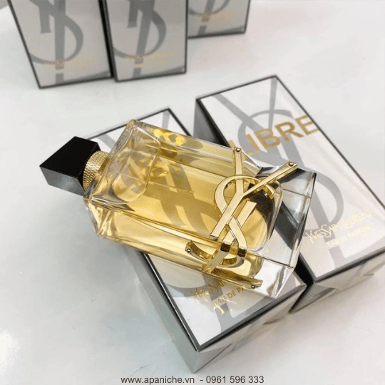 https://i.postimg.cc/wT6zdR07/Yves-Saint-Laurent-Libre-EDP-1.png