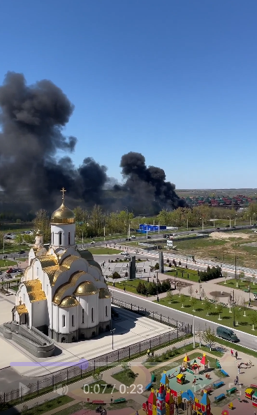 В Курске начался масштабный пожар