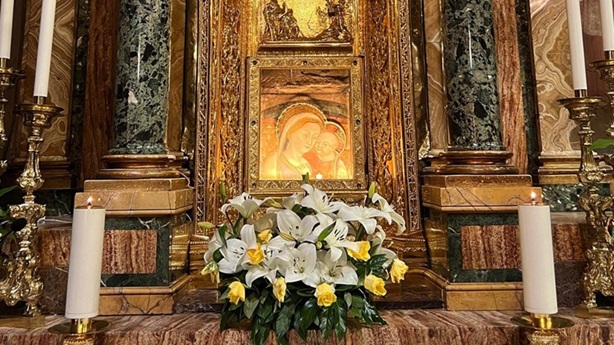 Il Papa al santuario della Madre del Buon Consiglio di Genazzano dans Apparizioni mariane e santuari La-Madre-del-Buon-Consiglio-a-Genazzano