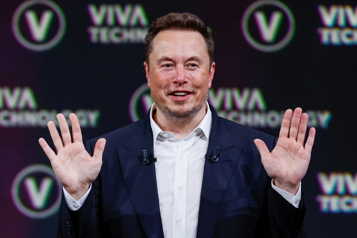 Elon Musk espera que Neuralink implante su primer chip en humanos este año