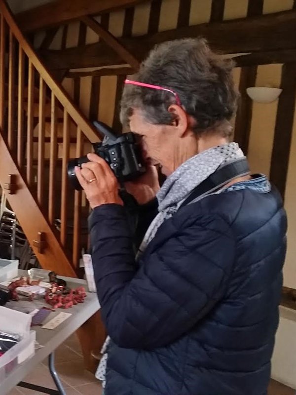 [Image: 999362nicole.jpg]