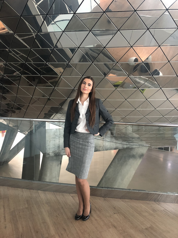 10E13B72-4F89-4731-8E19-A546D5935627