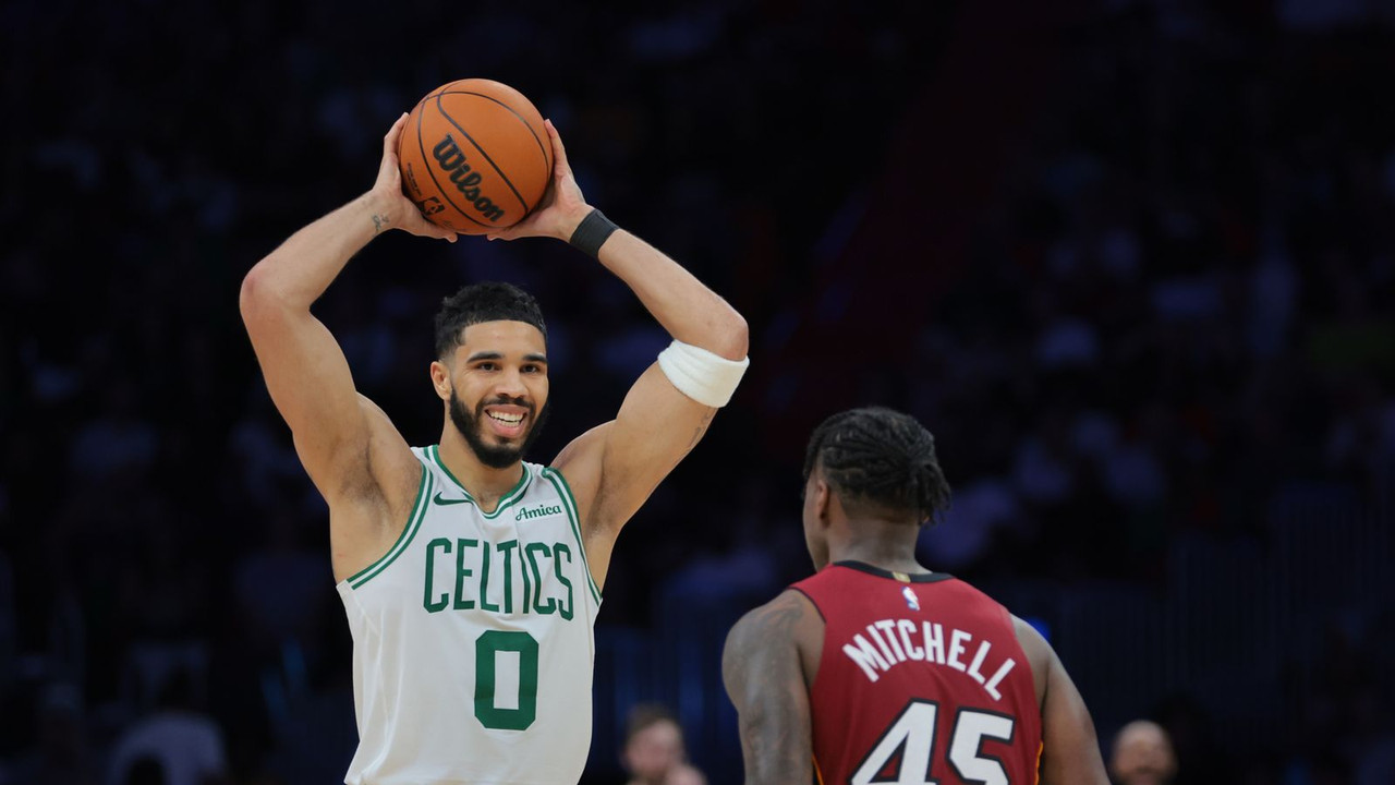 Head-to-Head Record Celtics' Dominance