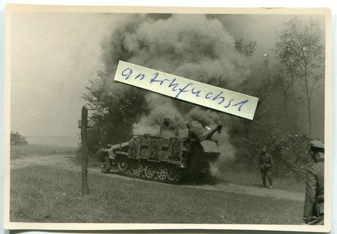 WH-Schützen-Panzer SPW Sd.Kfz.251-1 mit 28cm Wurfrahmen im 2.WK.