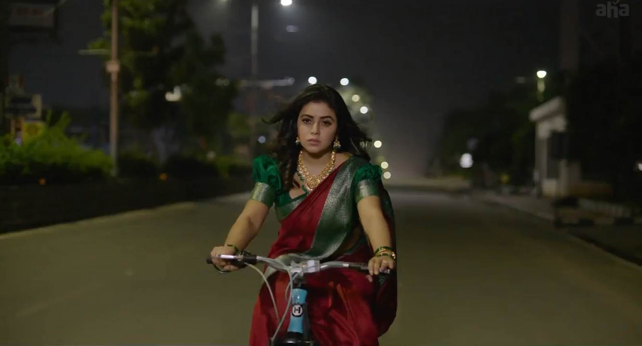 Download 3 Roses (2021) Season 1 WebRip Tamil S01 ESub 480p 720p - Complete