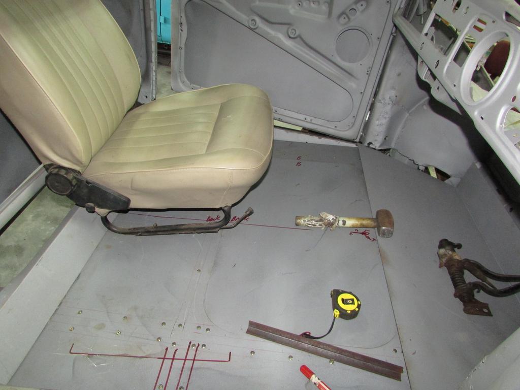 Seat rails a nd seat placment (4)