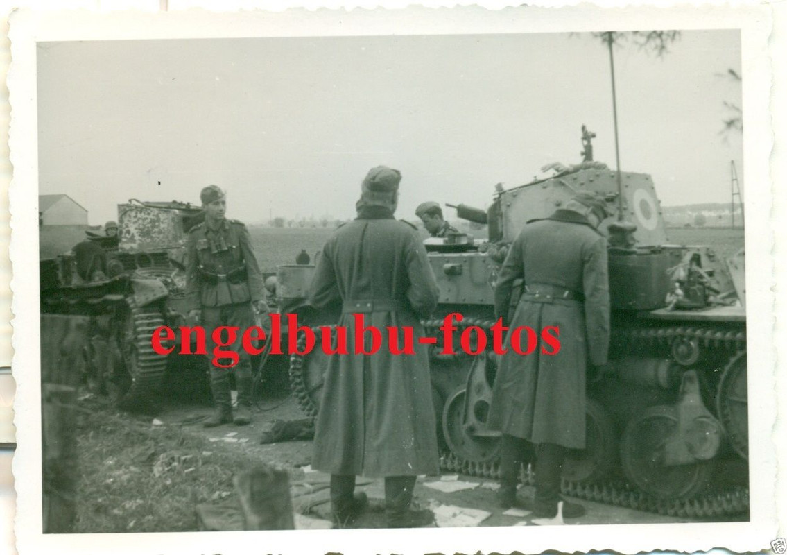 Französische PANZERWÄGEN - Selt. TARNUNG