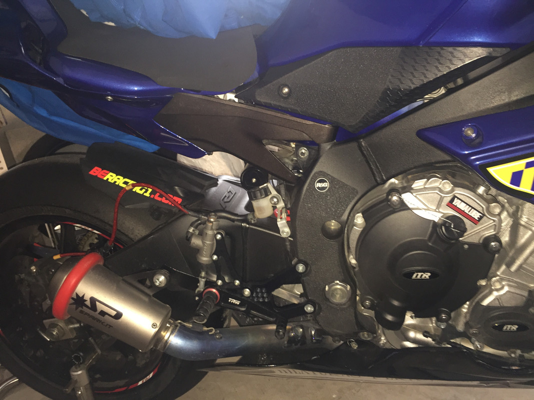 69343198-B689-4870-BA91-AC65A1E721D5