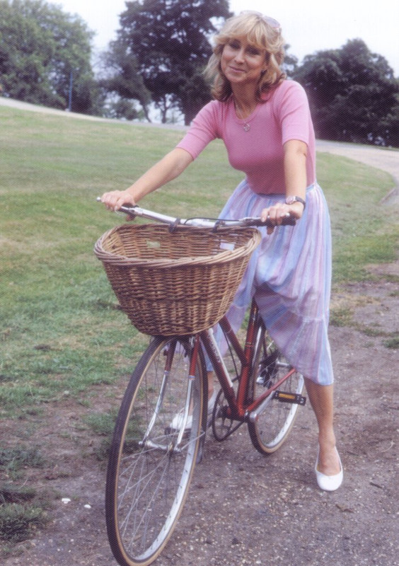 felicity_kendal_a77