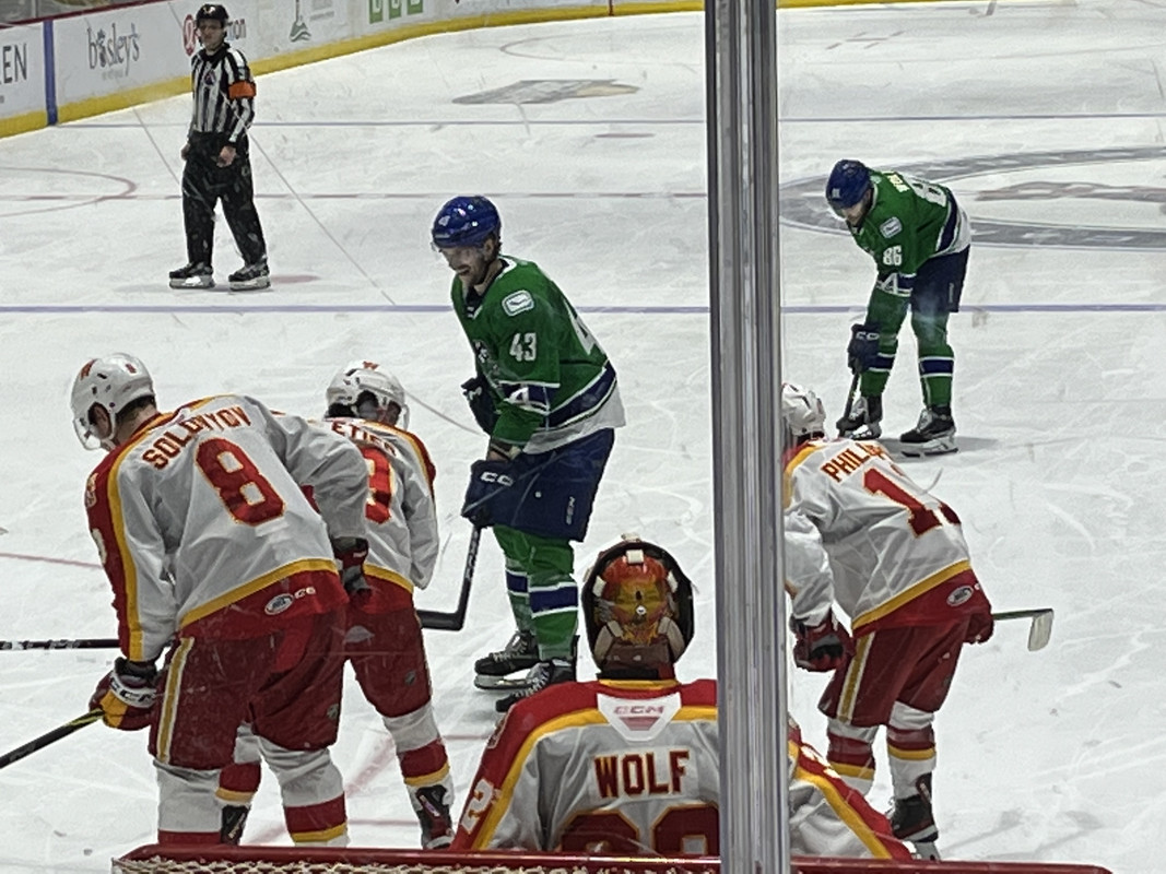 DC06671D-8B58-4A19-B238-FE902E7D9CAB