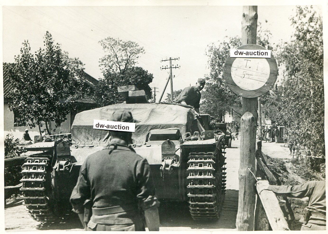 Sturmgeschütz auf Brück