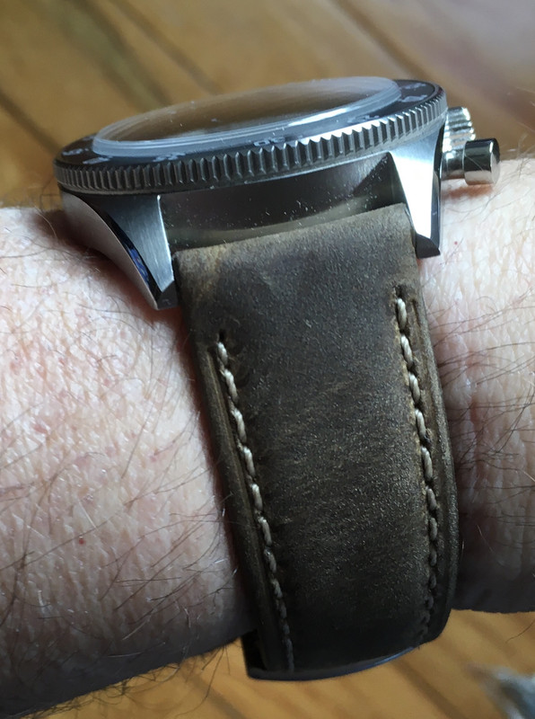 0DDC322C-B29A-4152-B755-CF7BD5509E5C