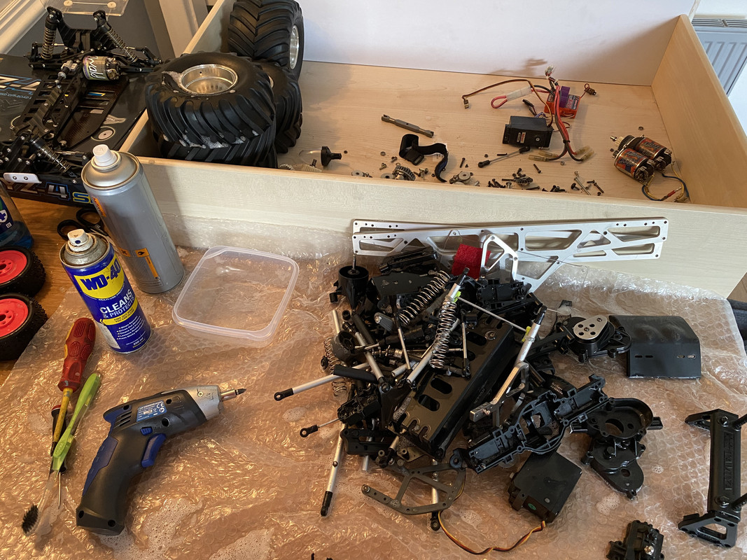 A4E906E9-444C-47B1-86B1-7E19F63070C5