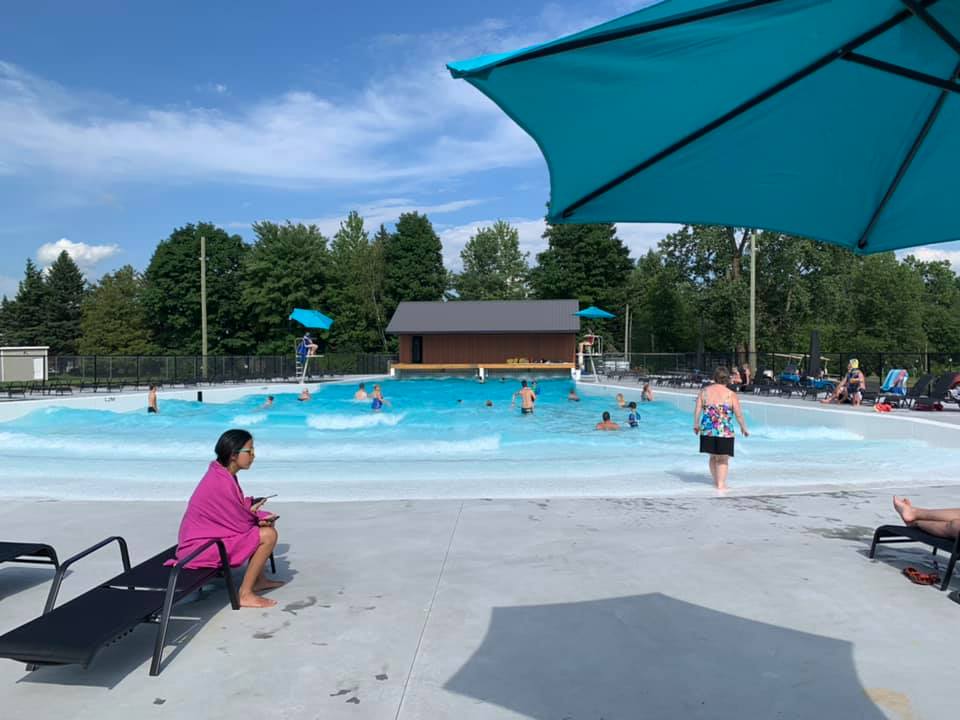 Piscine à vagues