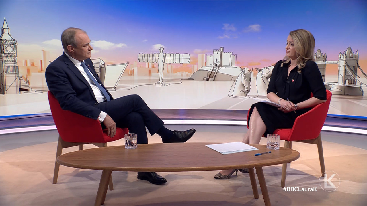 Sunday with Laura Kuenssberg_20221106_09001000.ts_snapshot_00.42.54.905