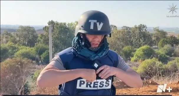Reportero de Televisa casi pierde la vida en la guerra, así fue el momento