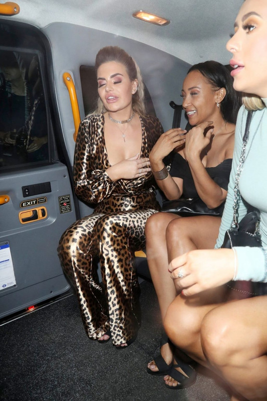 Megan-Barton-Hanson-Nip-Slip-Lisa-Maffia-Upskirt-STARS-com-18