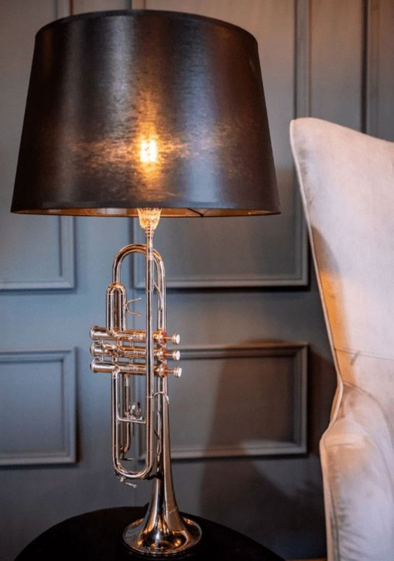 lamp-trumpet.jpg